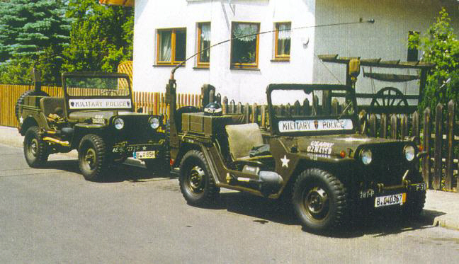 Willys M38, 1951 - Ford Mutt M151 A1, 1967