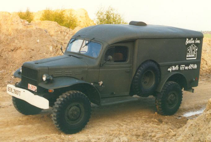 Dodge R.I.A.S. radio car, 1942